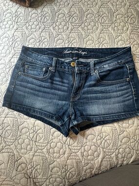 American Eagle Outfitters Faded Dark Blue Denim Women's Shorts